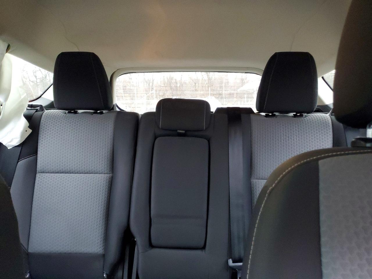 2017 FORD ESCAPE SE photo 10