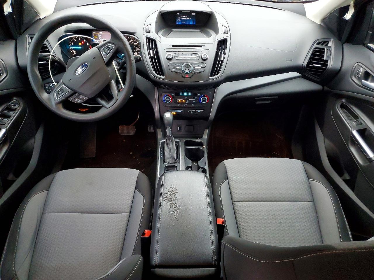 2017 FORD ESCAPE SE photo 8