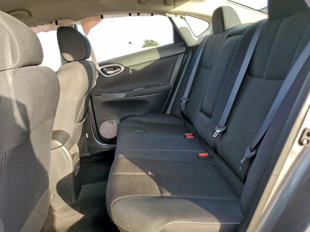 2015 NISSAN SENTRA S photo 10