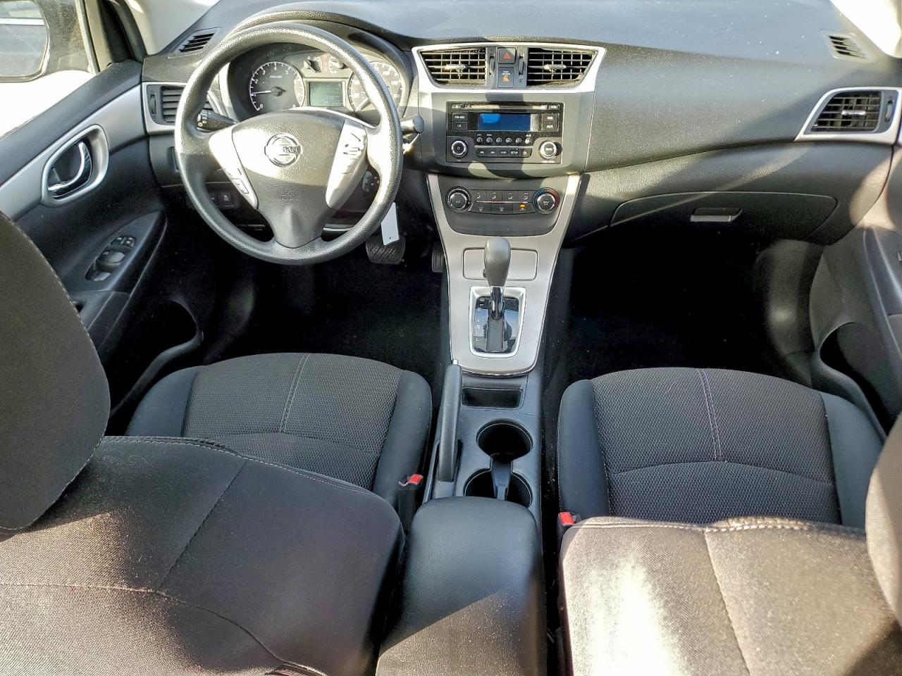 2015 NISSAN SENTRA S photo 8