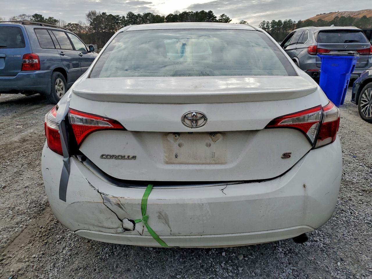 2014 TOYOTA COROLLA L photo 6