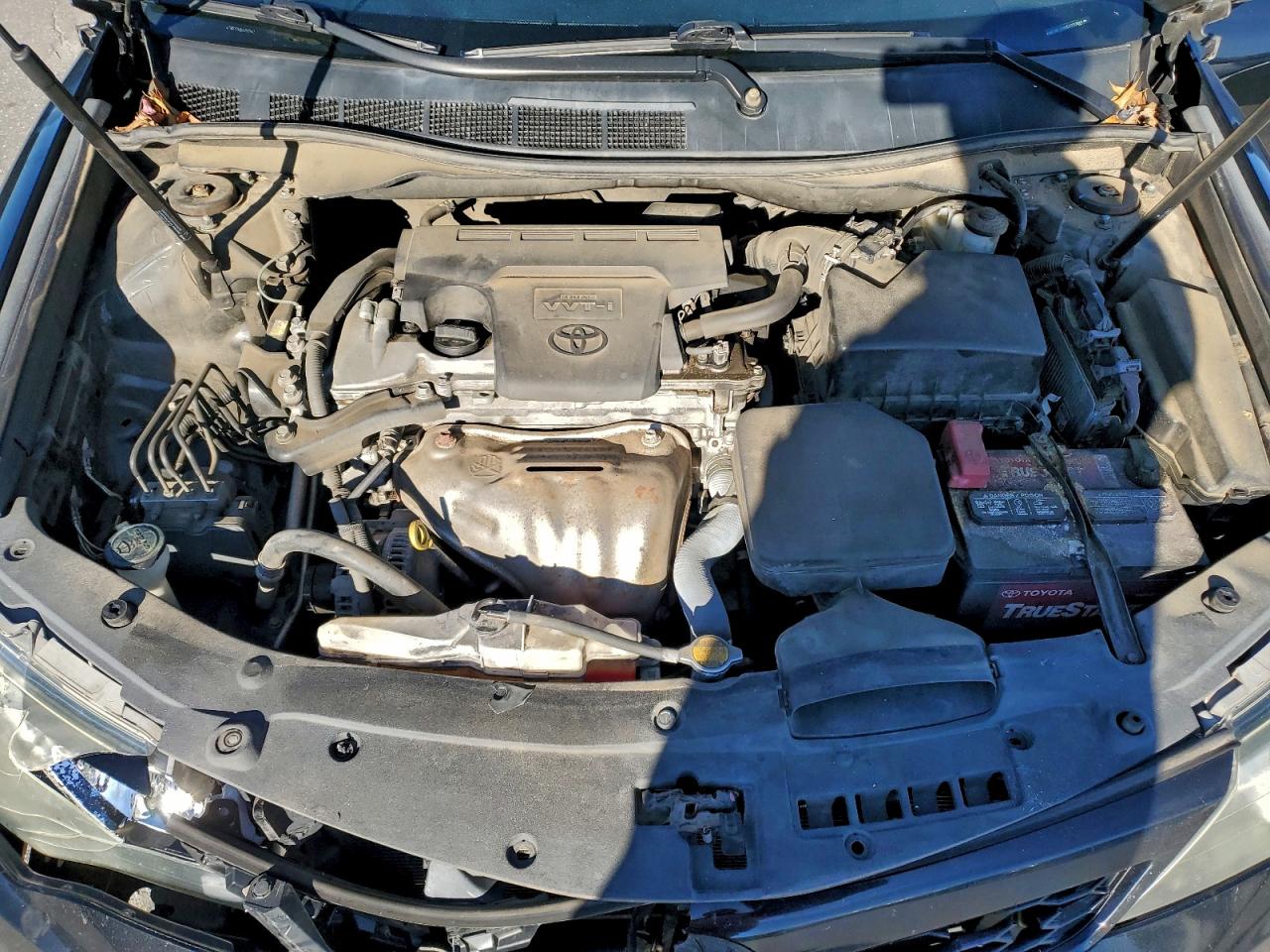 2014 TOYOTA CAMRY L photo 11