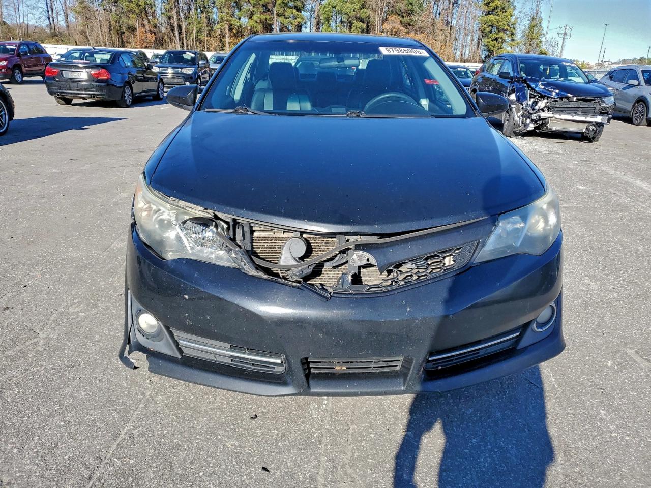 2014 TOYOTA CAMRY L photo 5