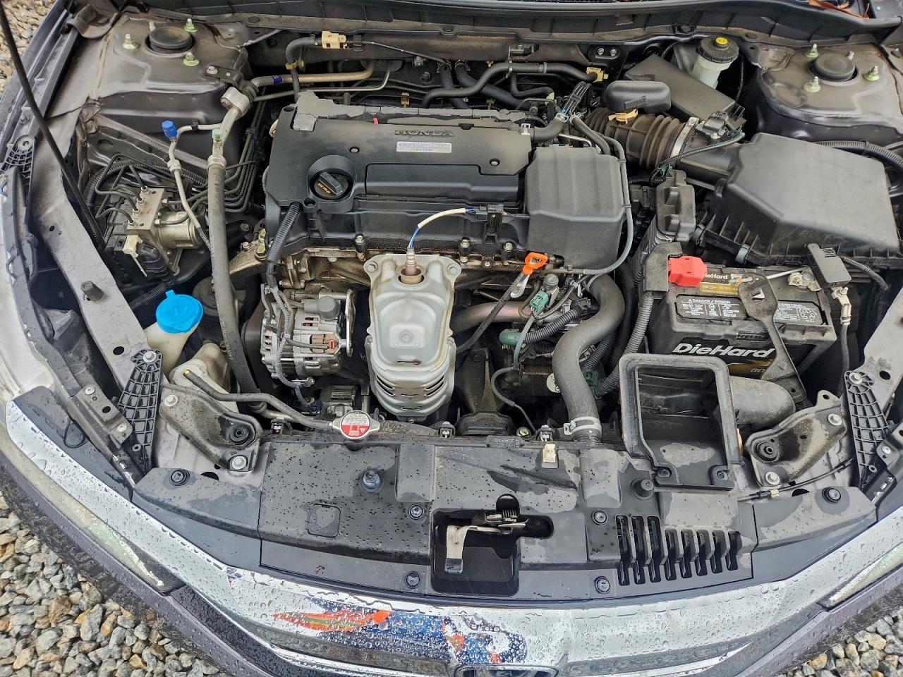2016 HONDA ACCORD LX photo 11