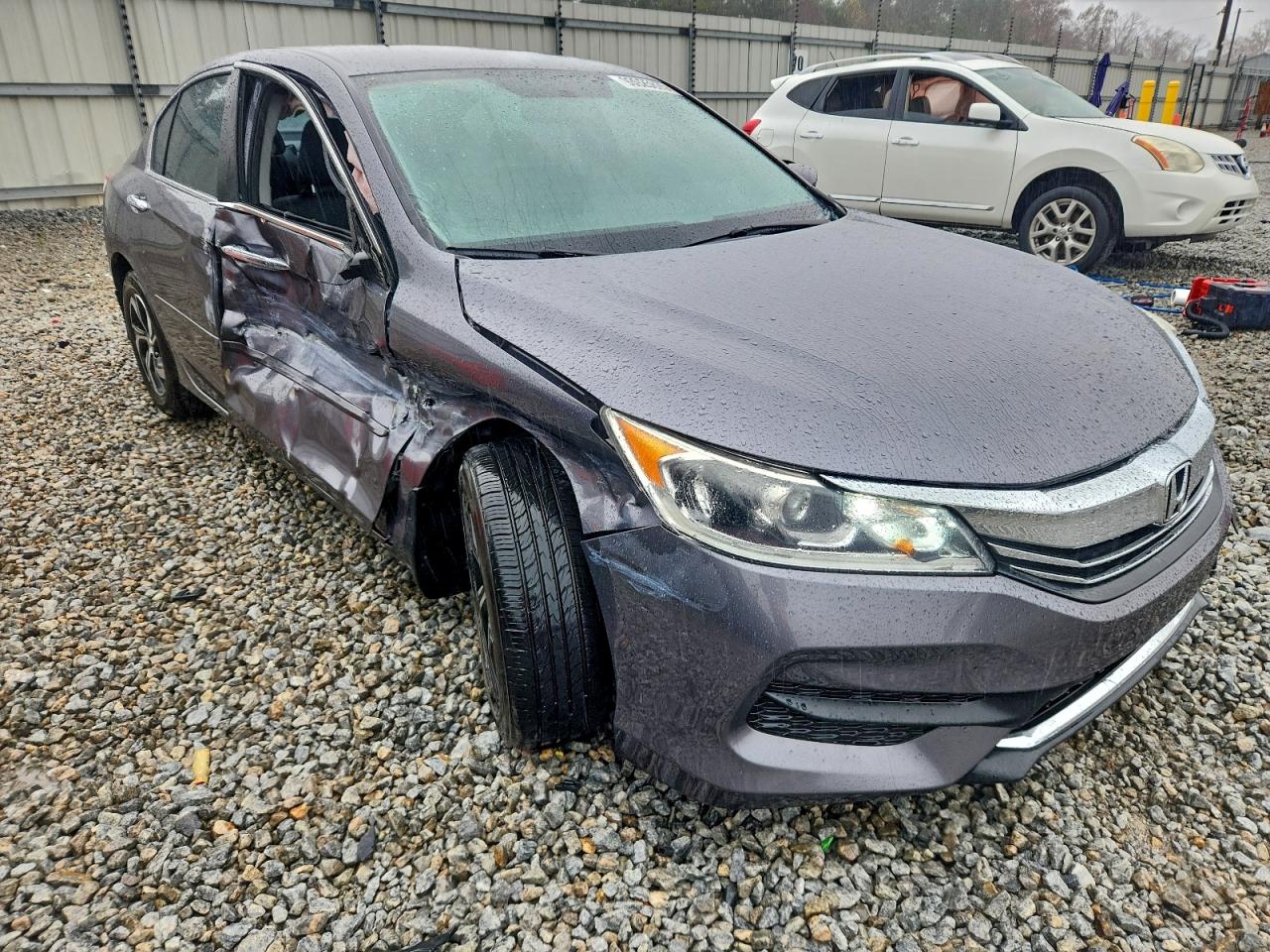2016 HONDA ACCORD LX photo 4