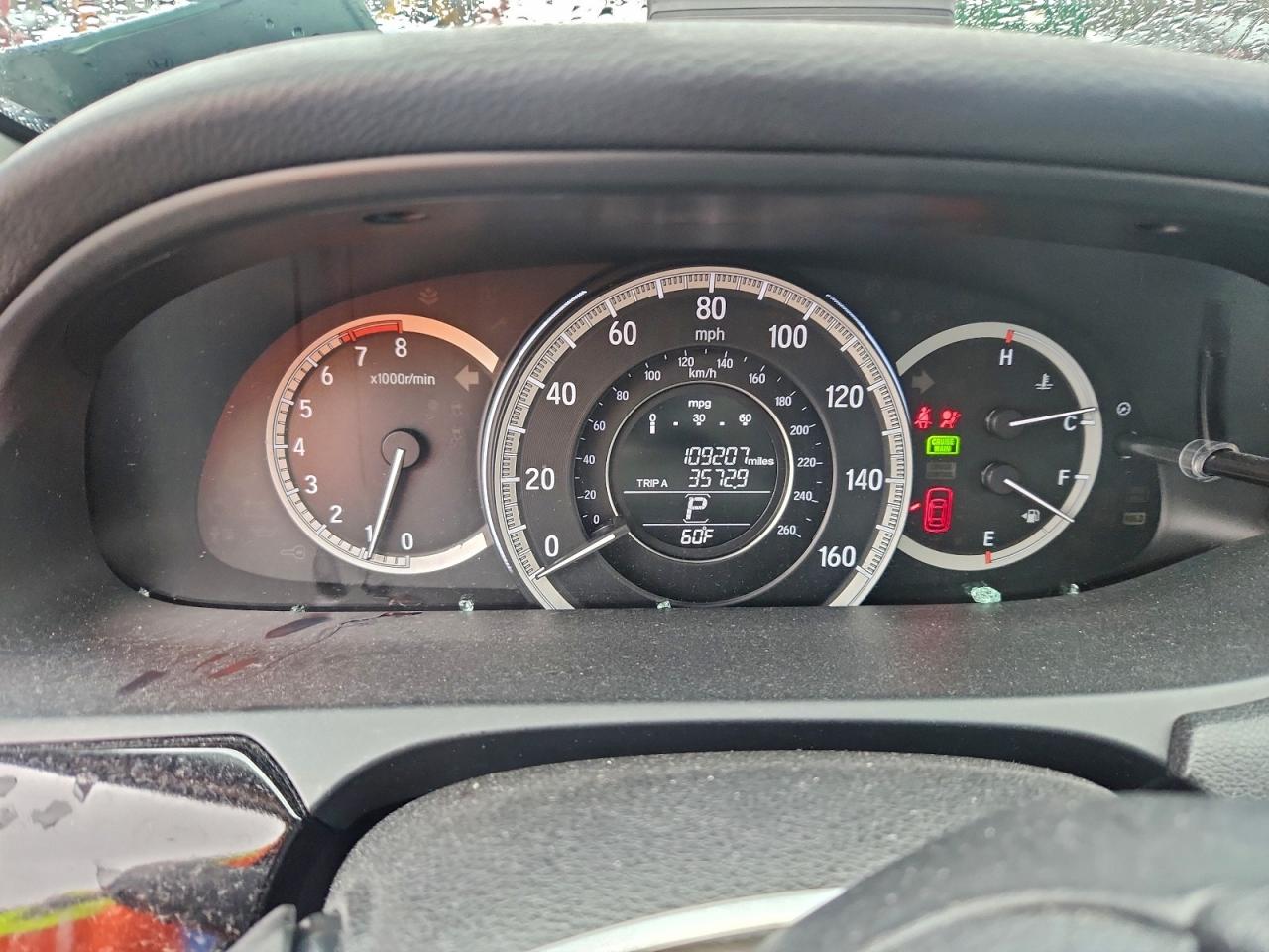 2016 HONDA ACCORD LX photo 9