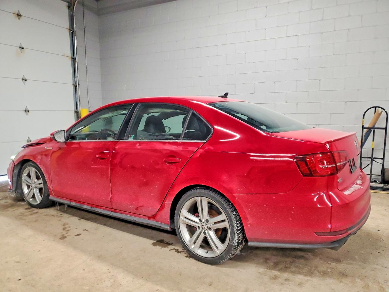 2017 VOLKSWAGEN JETTA GLI photo 2