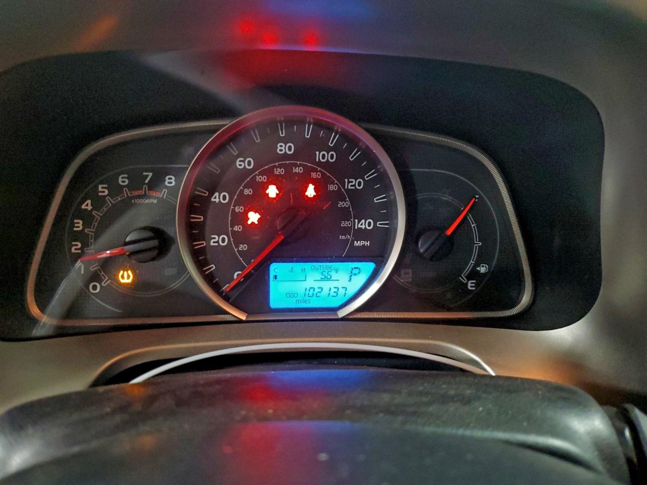 2015 TOYOTA RAV4 XLE photo 17