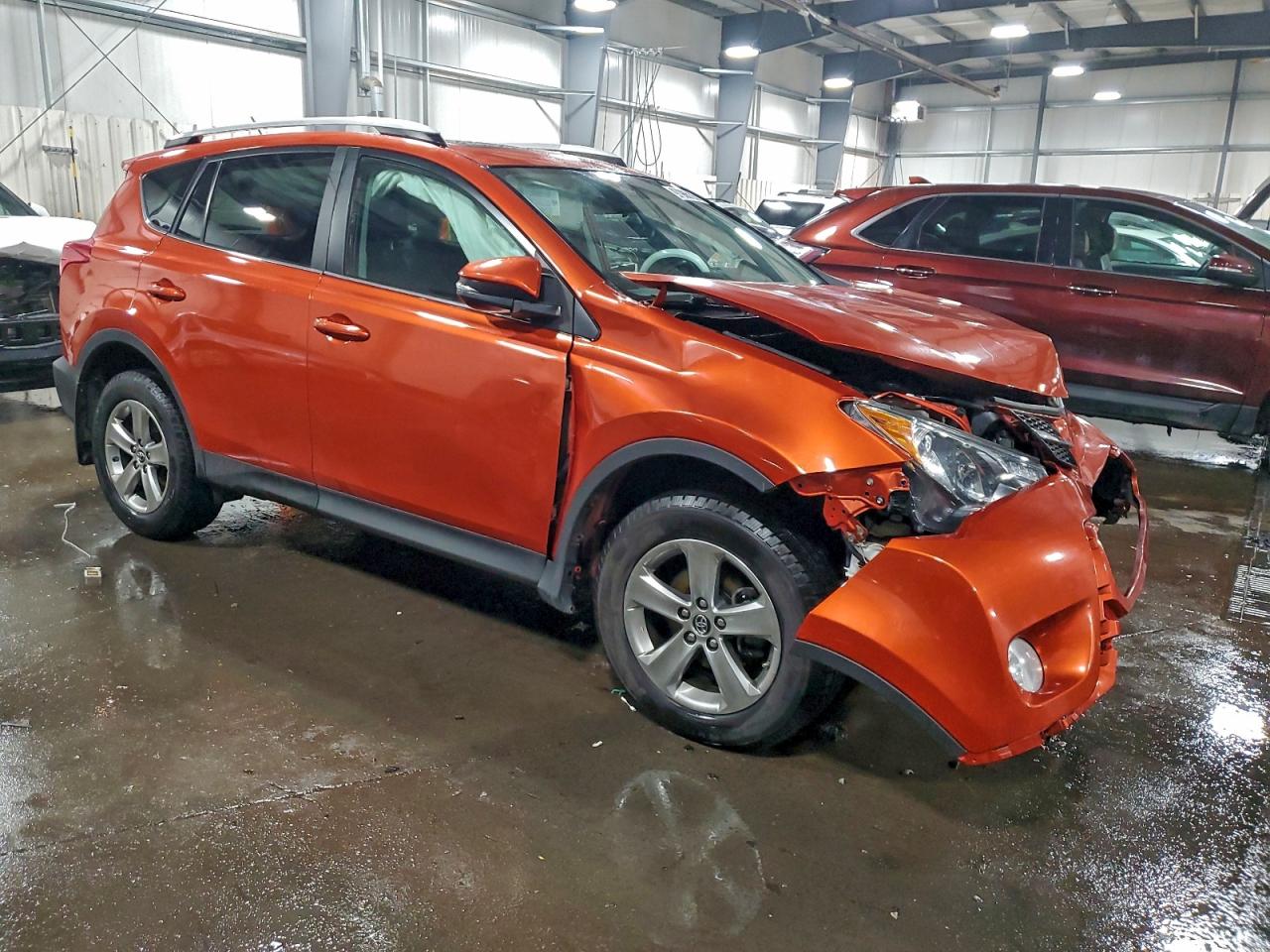 2015 TOYOTA RAV4 XLE photo 7