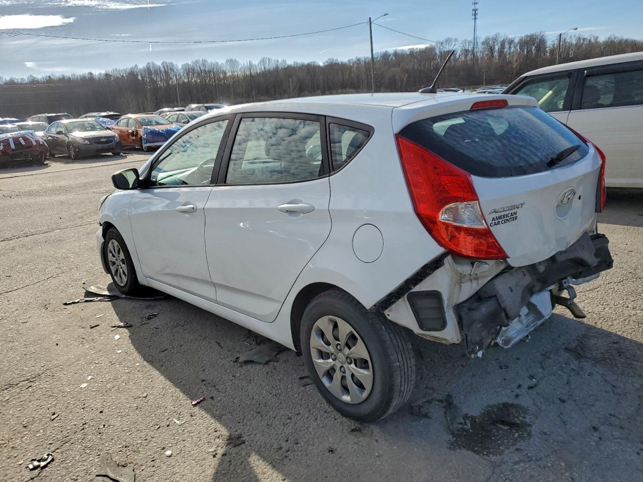 2017 HYUNDAI ACCENT SE photo 2