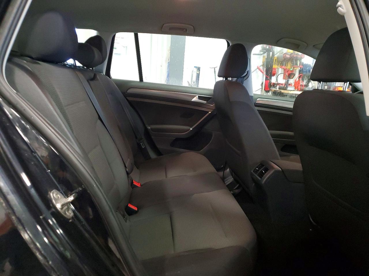 2019 VOLKSWAGEN GOLF SPORTWAGEN S photo 19