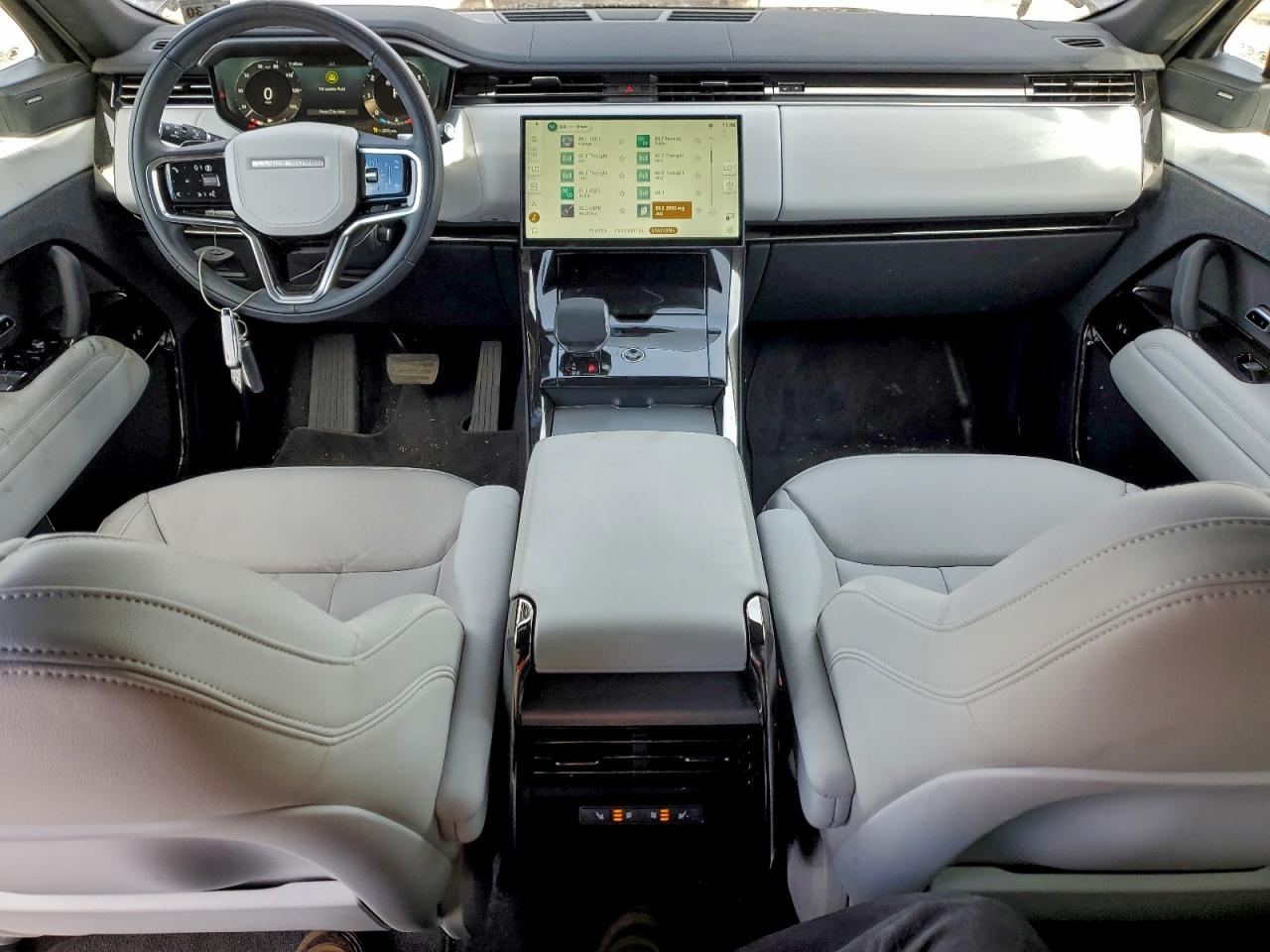 2025 LAND ROVER RANGE ROVER SPORT S photo 8