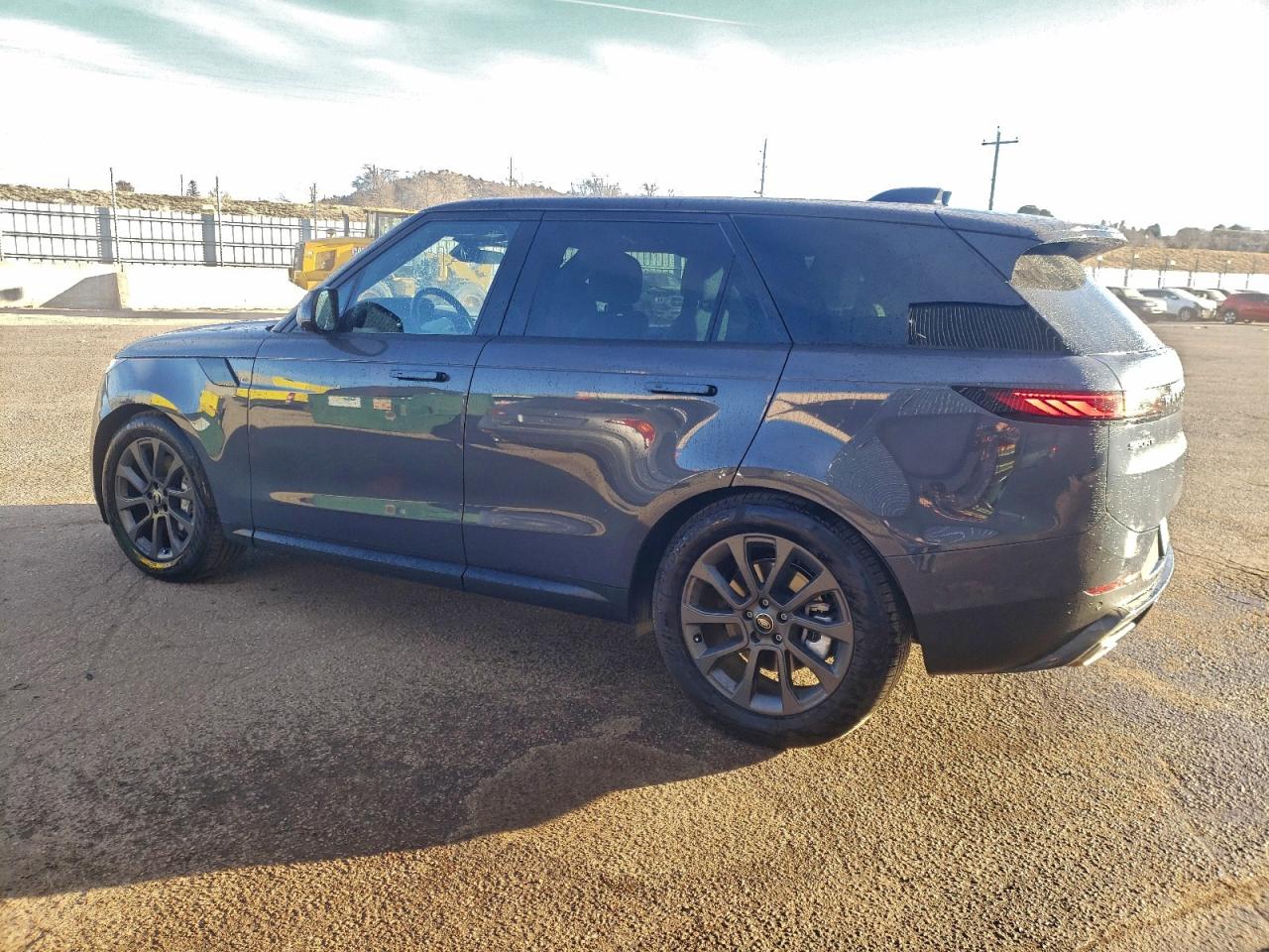 2025 LAND ROVER RANGE ROVER SPORT S photo 2