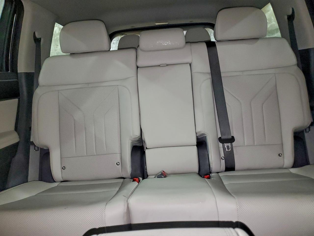 2026 HYUNDAI SANTA FE SEL photo 10