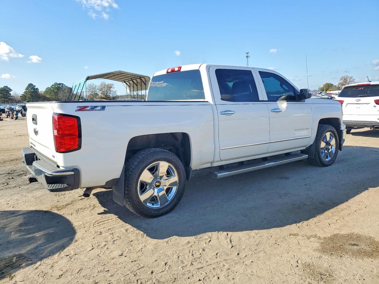 2014 CHEVROLET SILVERADO K1500 LTZ photo 3