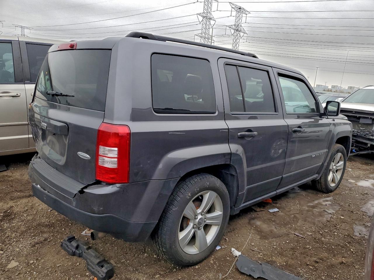 2015 JEEP PATRIOT LATITUDE photo 3