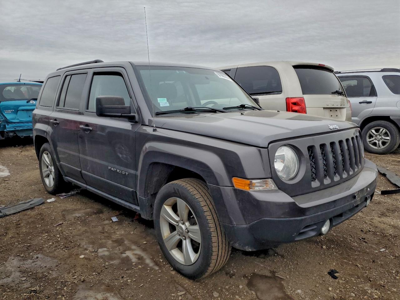 2015 JEEP PATRIOT LATITUDE photo 4