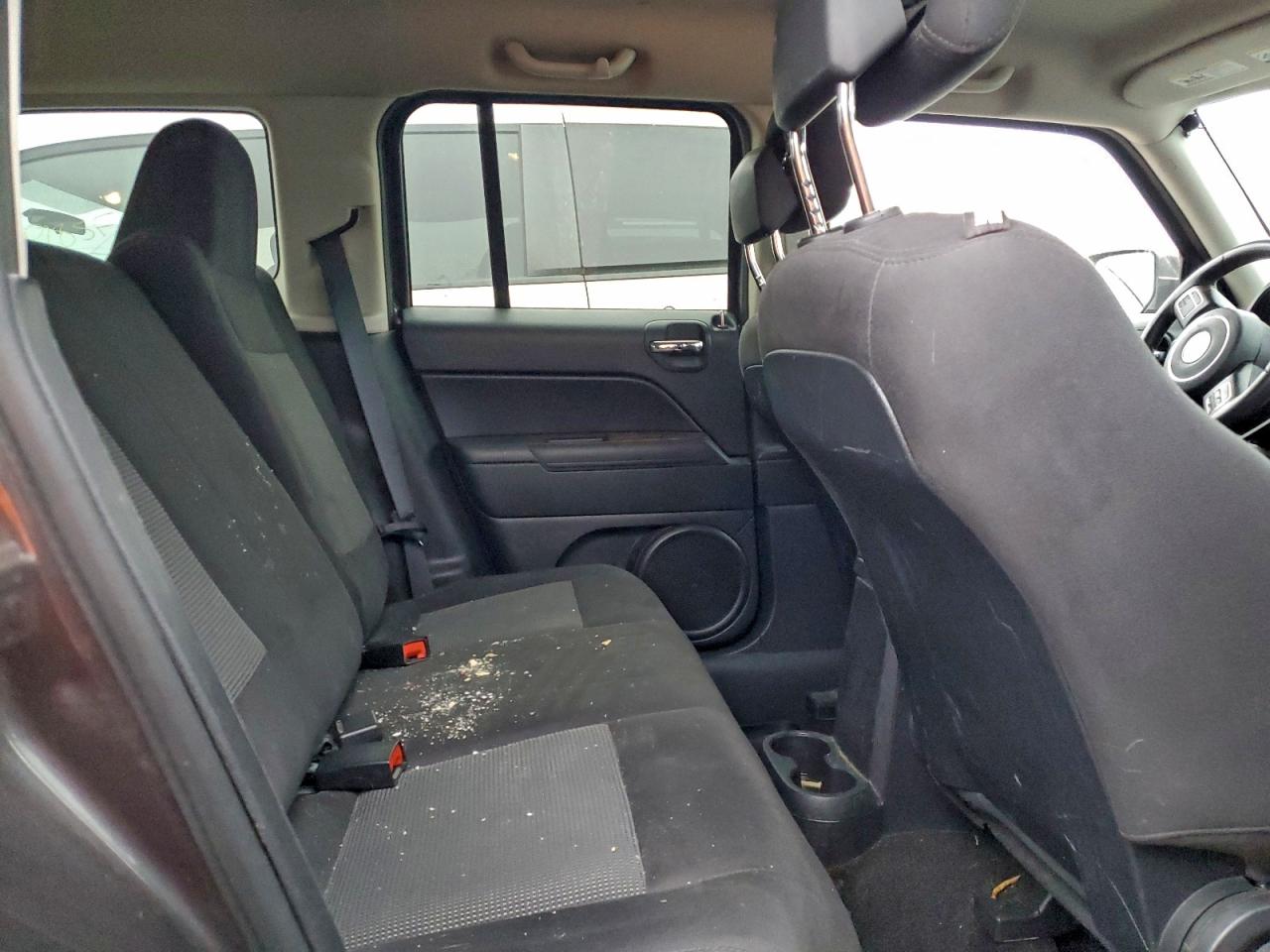 2015 JEEP PATRIOT LATITUDE photo 10