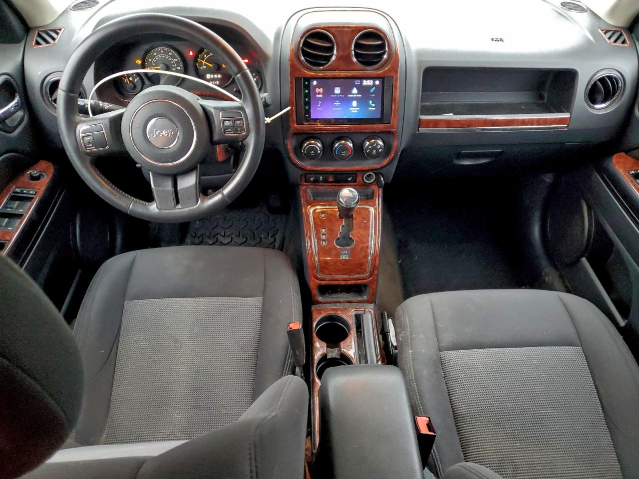 2015 JEEP PATRIOT LATITUDE photo 8