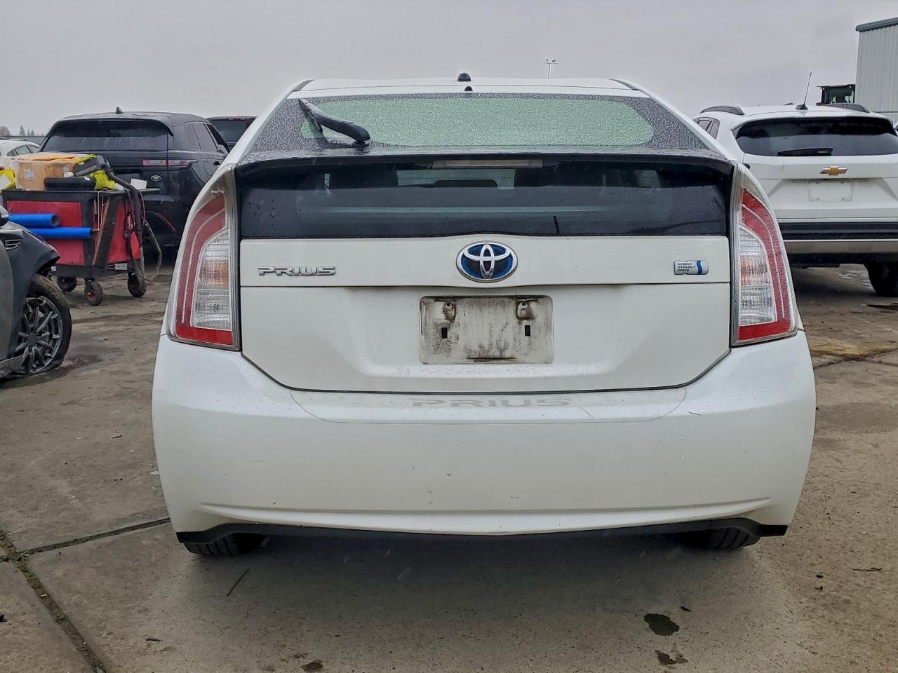 2014 TOYOTA PRIUS photo 6