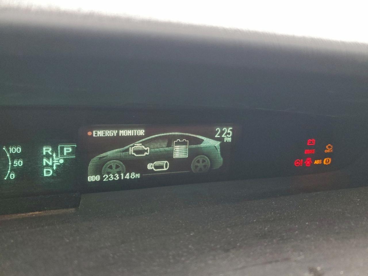 2014 TOYOTA PRIUS photo 9