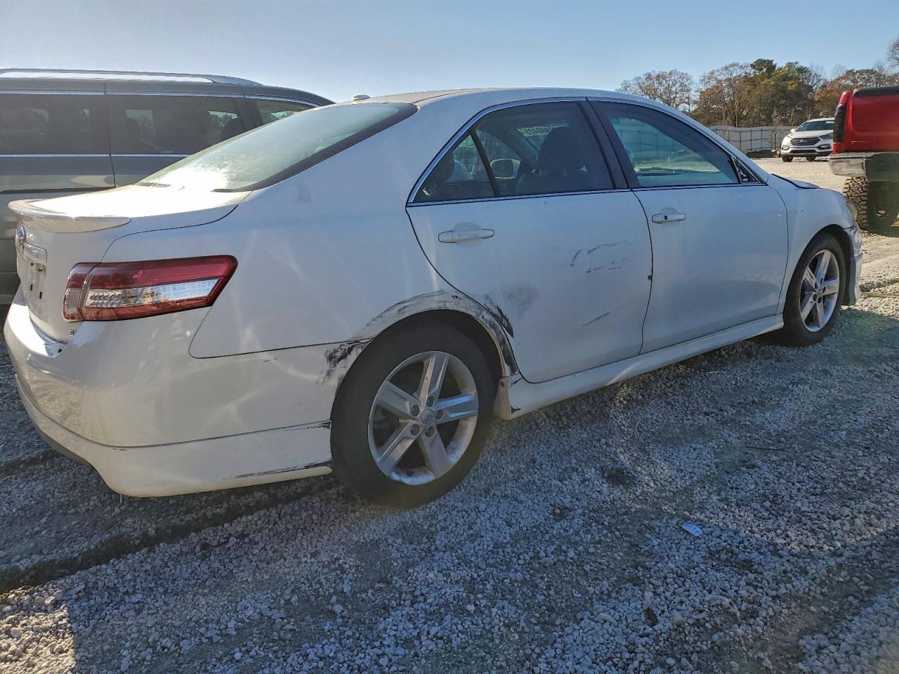 2011 TOYOTA CAMRY BASE photo 5