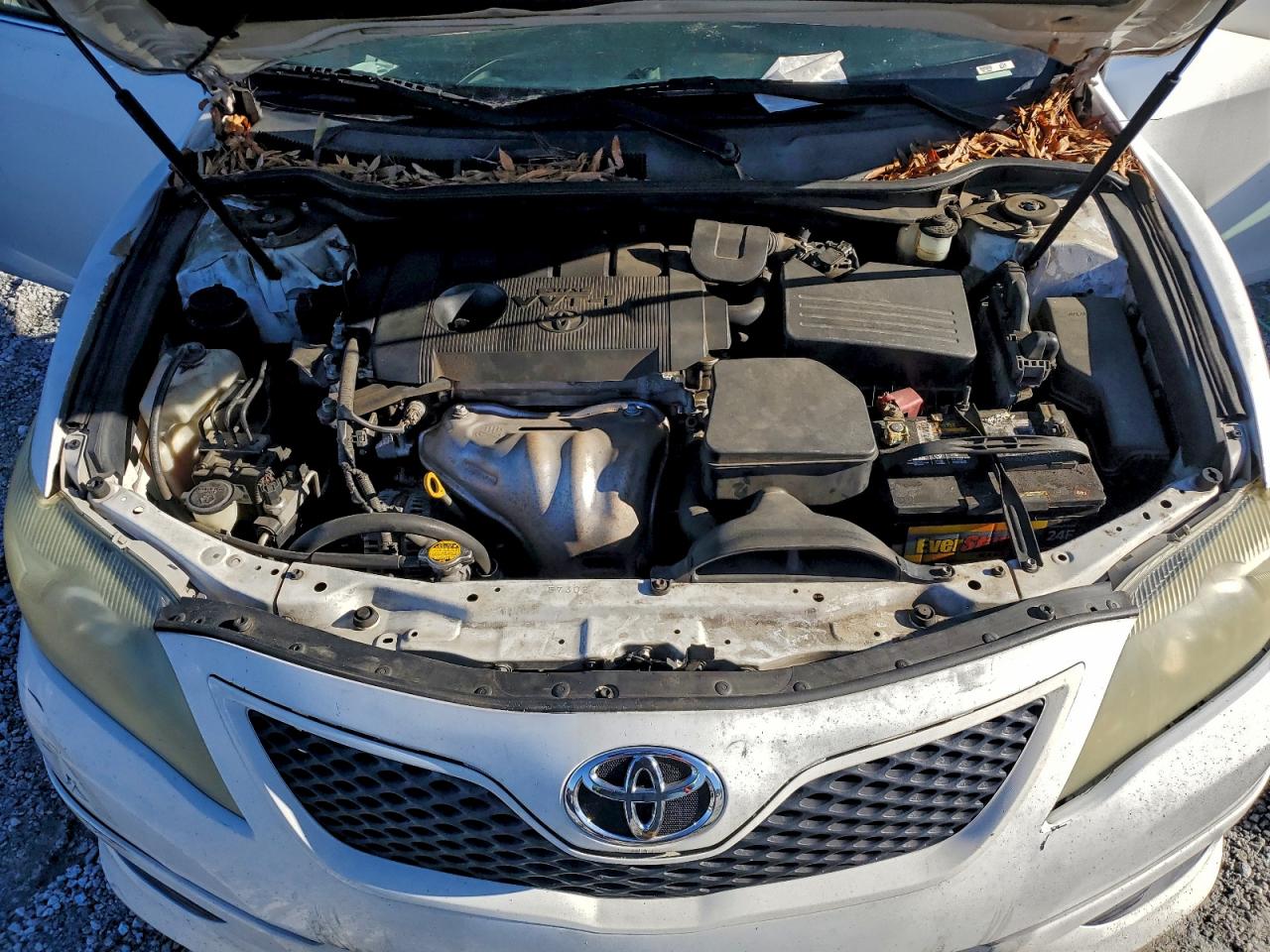 2011 TOYOTA CAMRY BASE photo 21