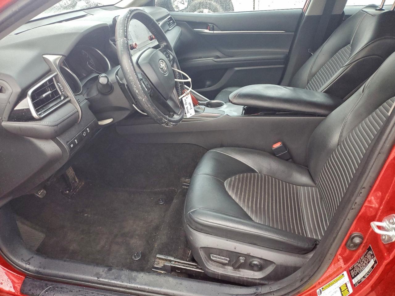 2021 TOYOTA CAMRY SE photo 7