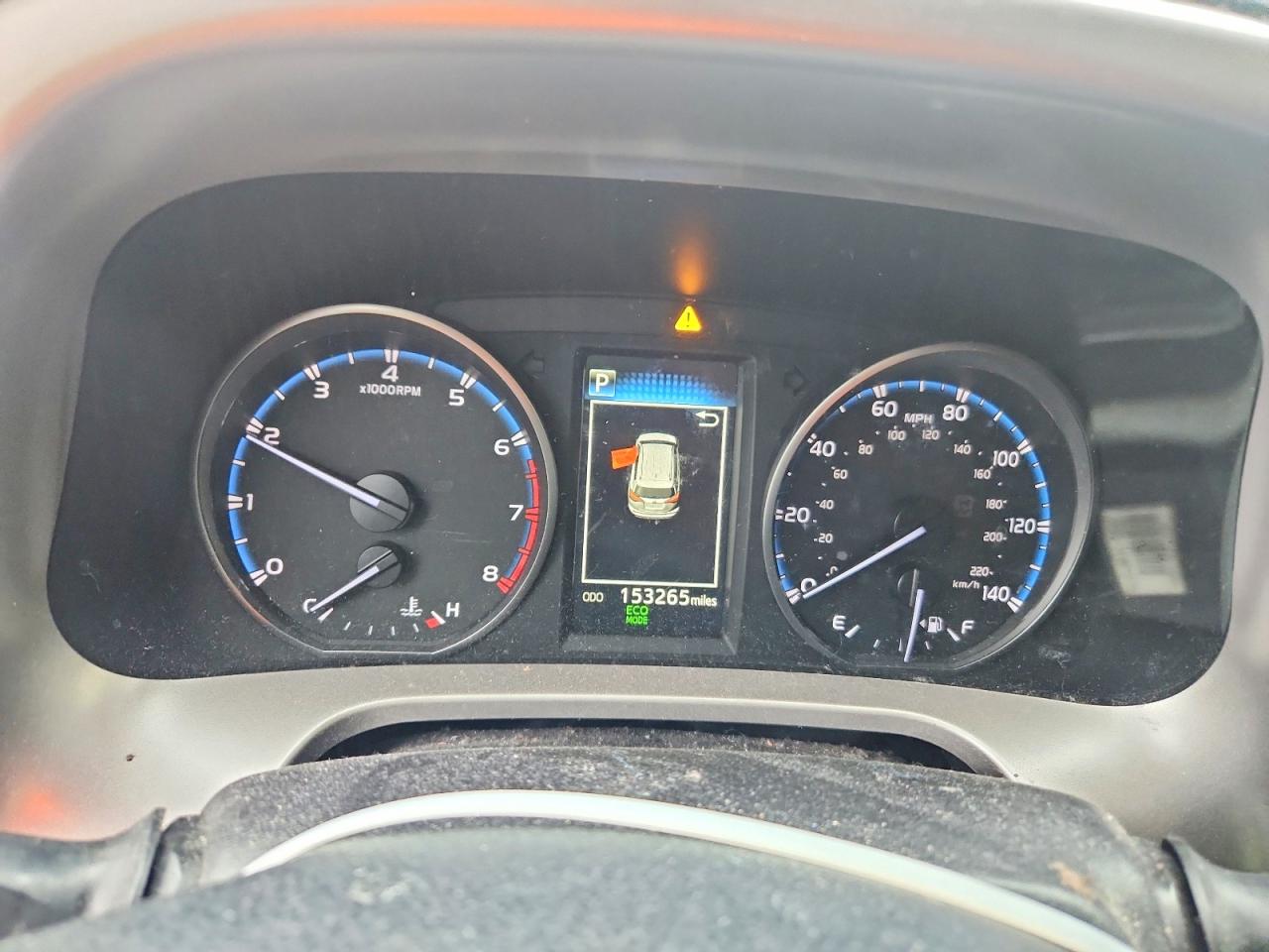 2018 TOYOTA RAV4 LE photo 9