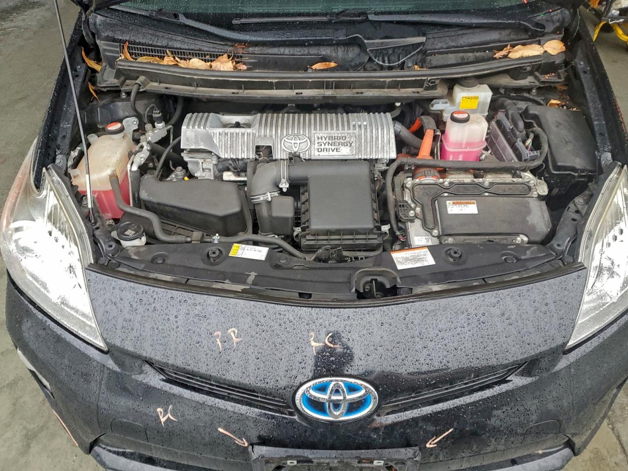2015 TOYOTA PRIUS photo 11