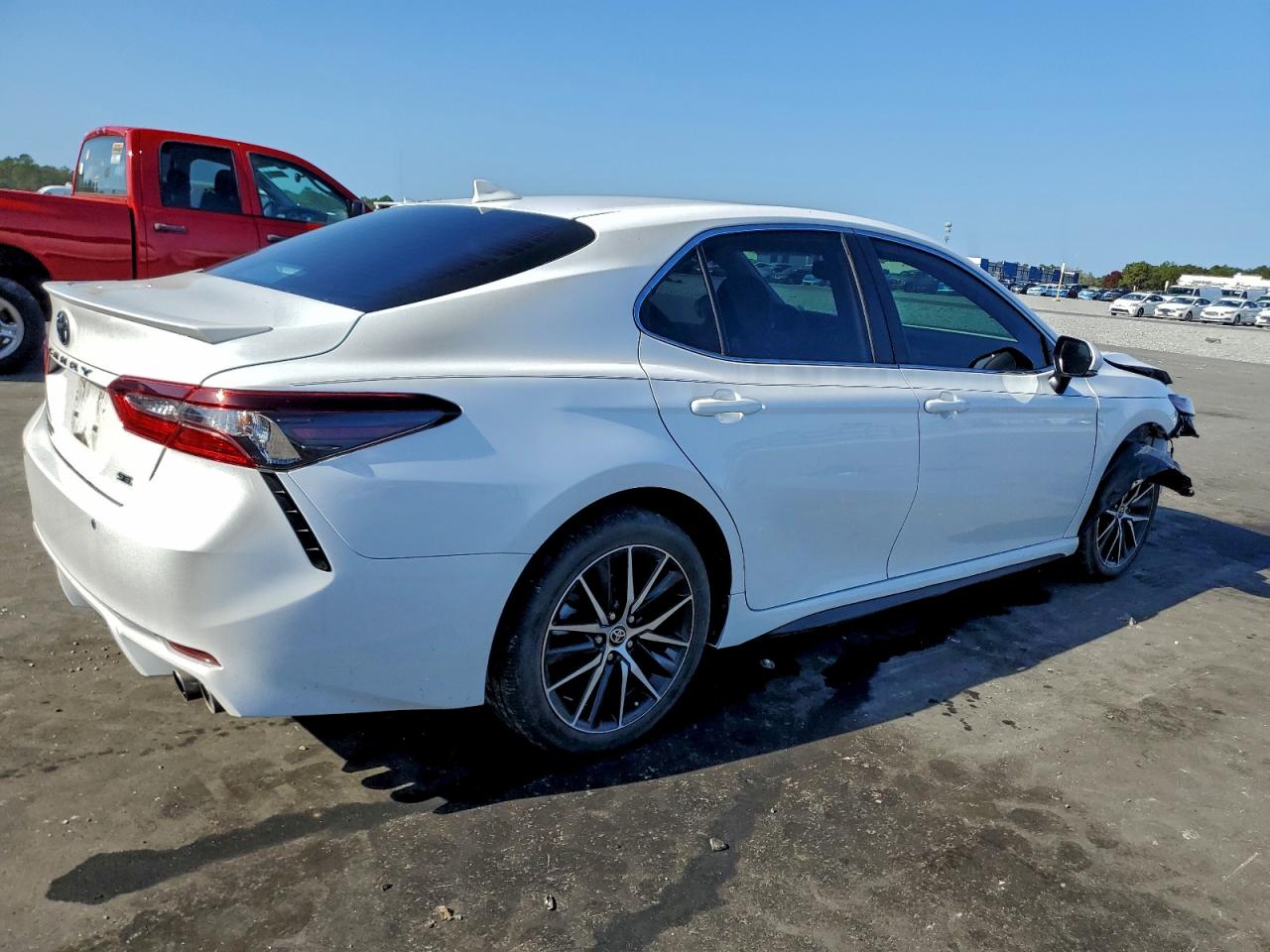2024 TOYOTA CAMRY SE NIGHT SHADE photo 3