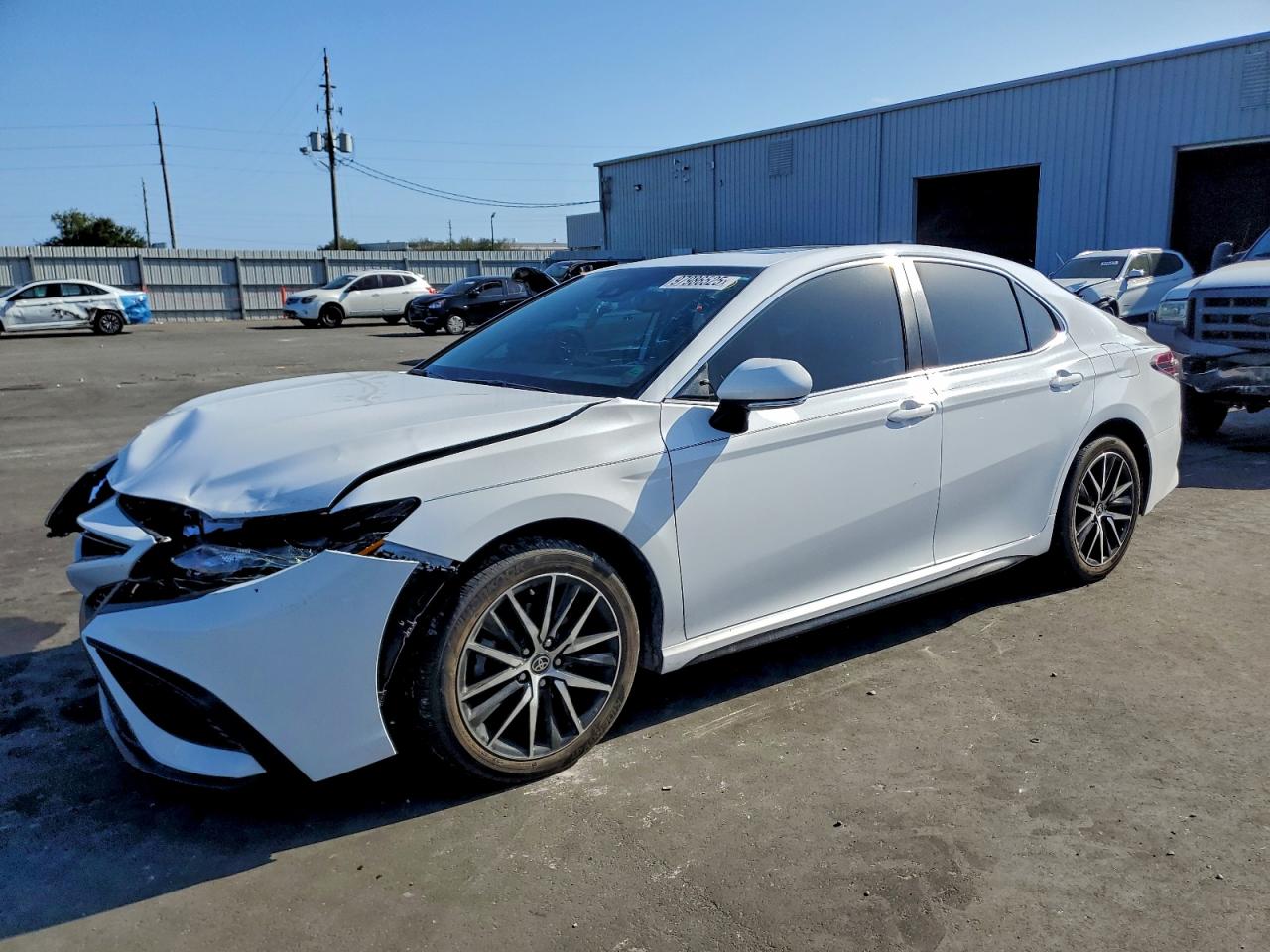 2024 TOYOTA CAMRY