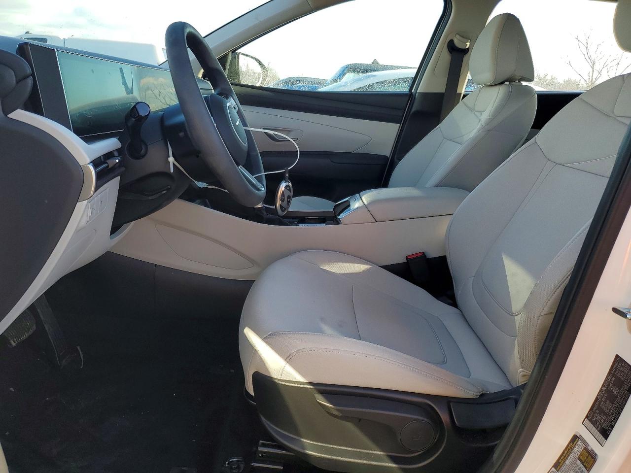 2025 HYUNDAI TUCSON SE photo 7
