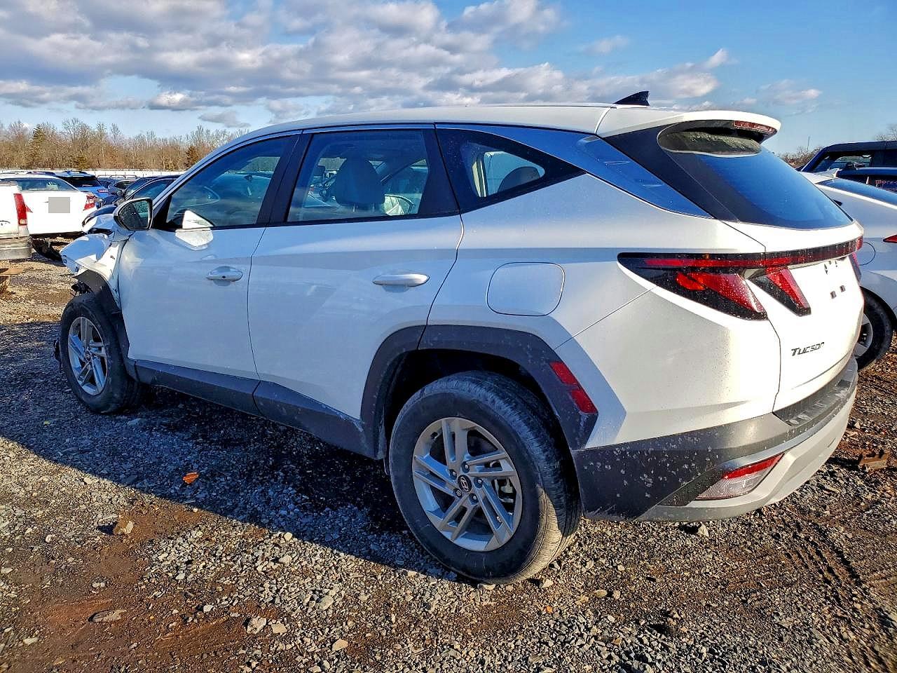 2025 HYUNDAI TUCSON SE photo 2