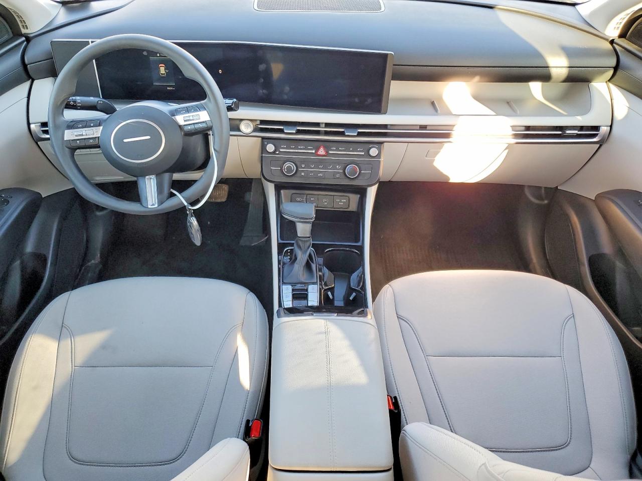2025 HYUNDAI TUCSON SE photo 8