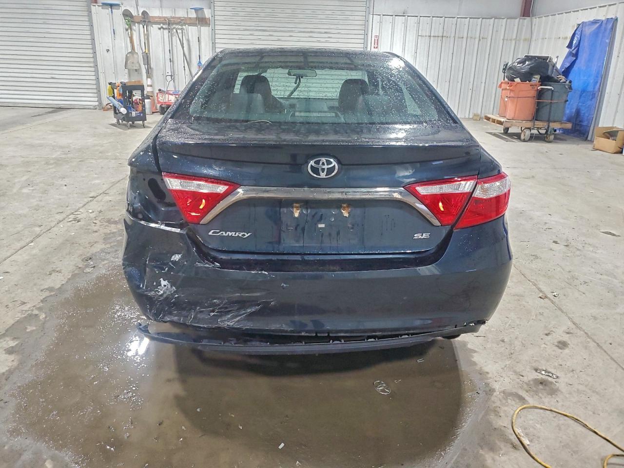 2016 TOYOTA CAMRY LE photo 6