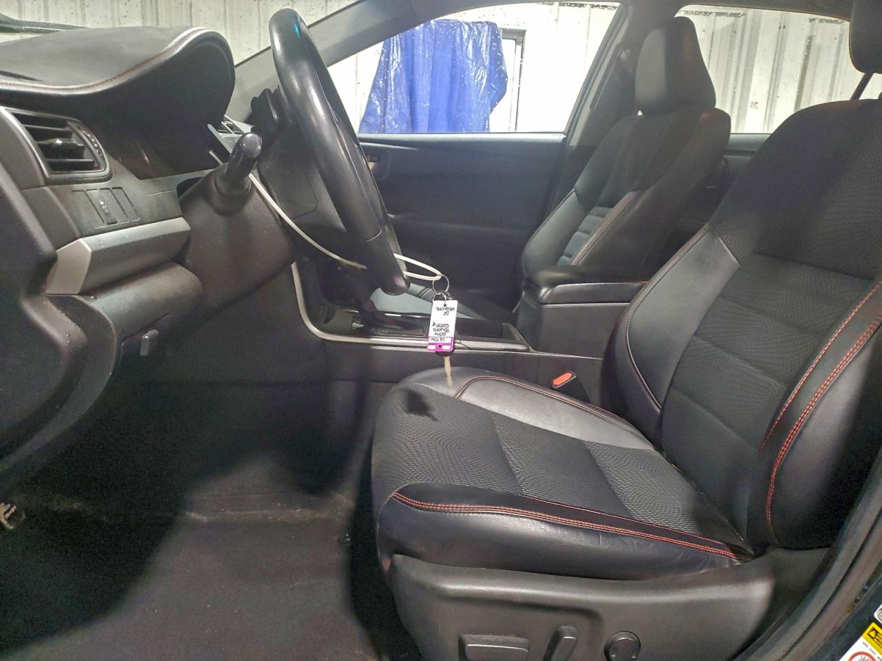 2016 TOYOTA CAMRY LE photo 7