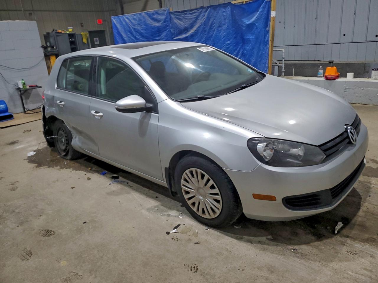 2011 VOLKSWAGEN GOLF photo 4