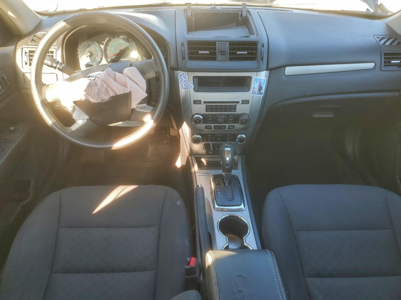 2011 FORD FUSION SE photo 8