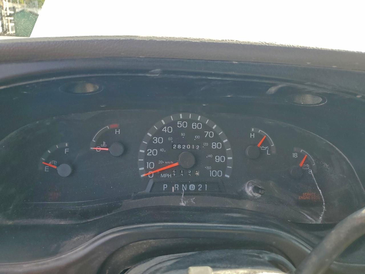 2002 FORD ECONOLINE E250 VAN photo 9