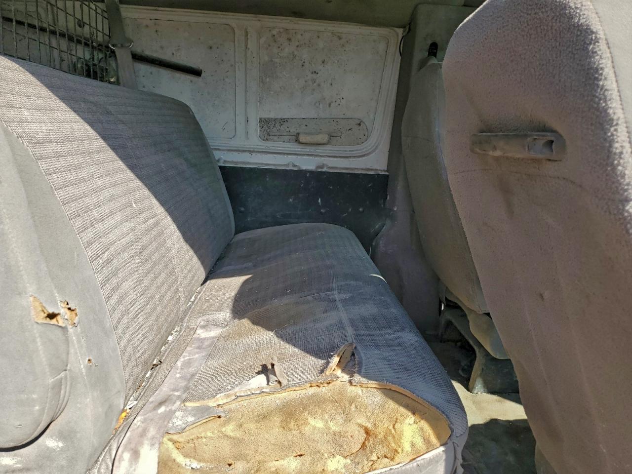 2002 FORD ECONOLINE E250 VAN photo 10