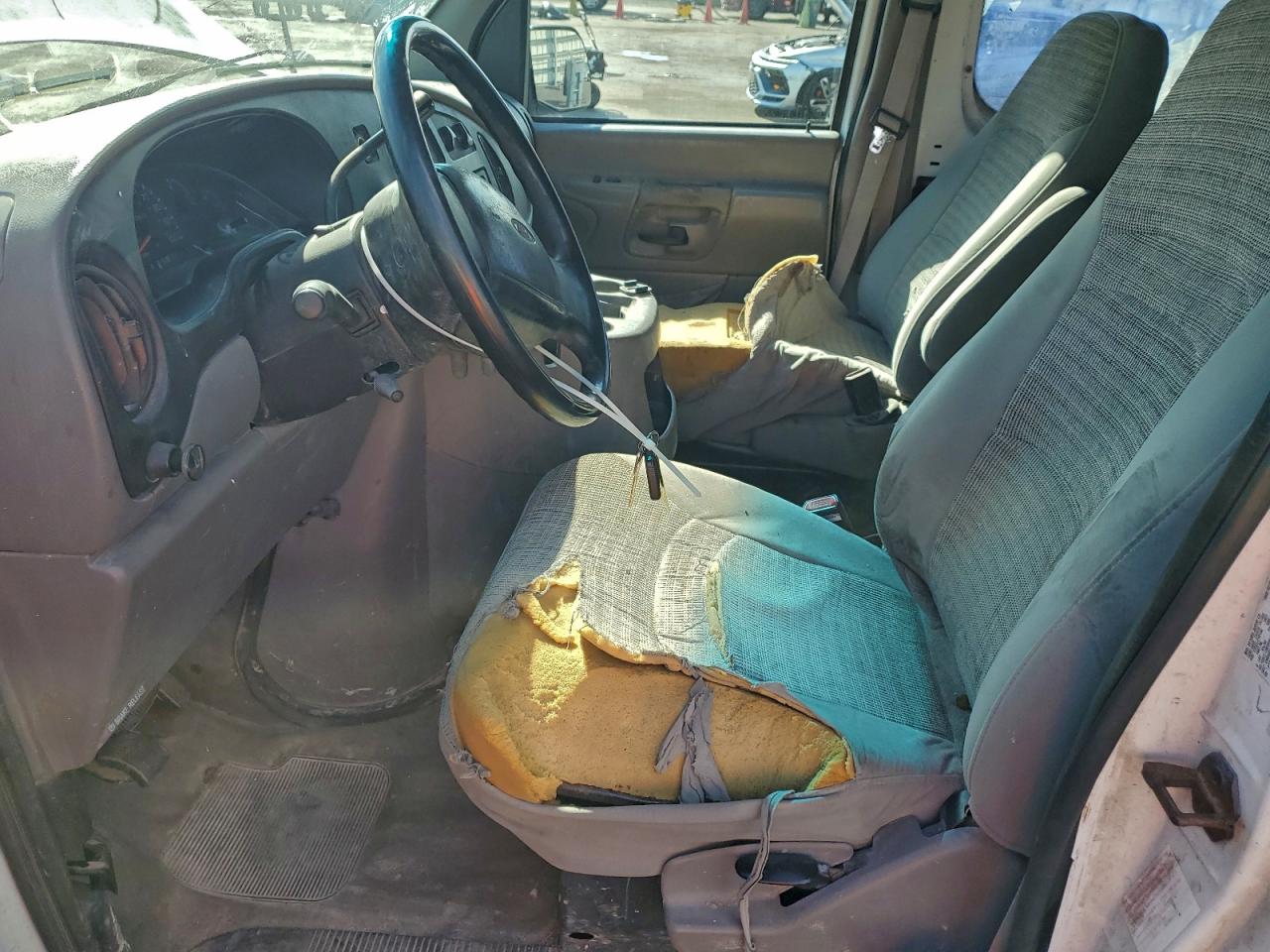 2002 FORD ECONOLINE E250 VAN photo 7