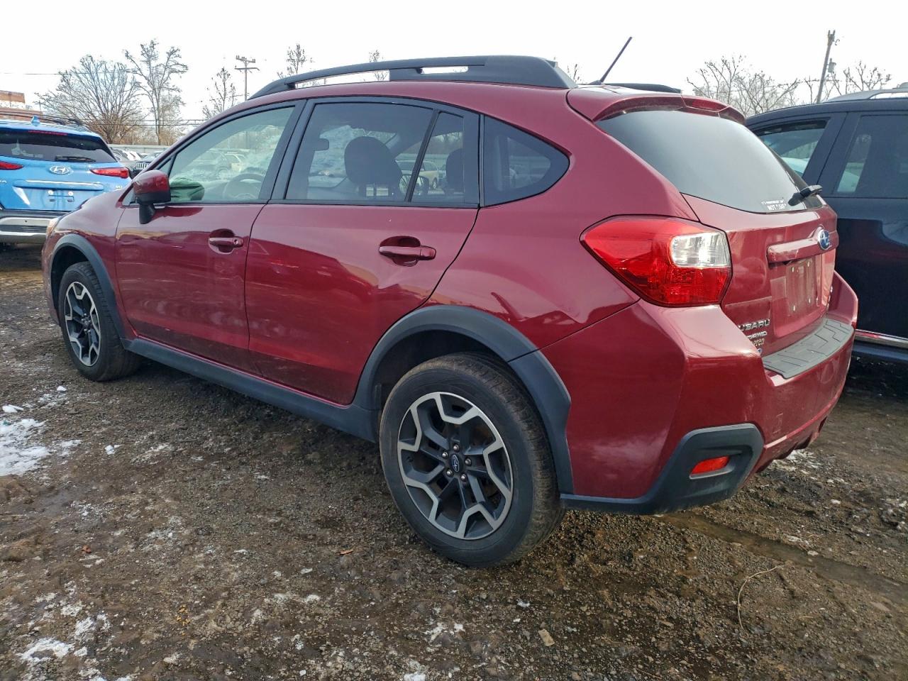 2017 SUBARU CROSSTREK PREMIUM photo 2