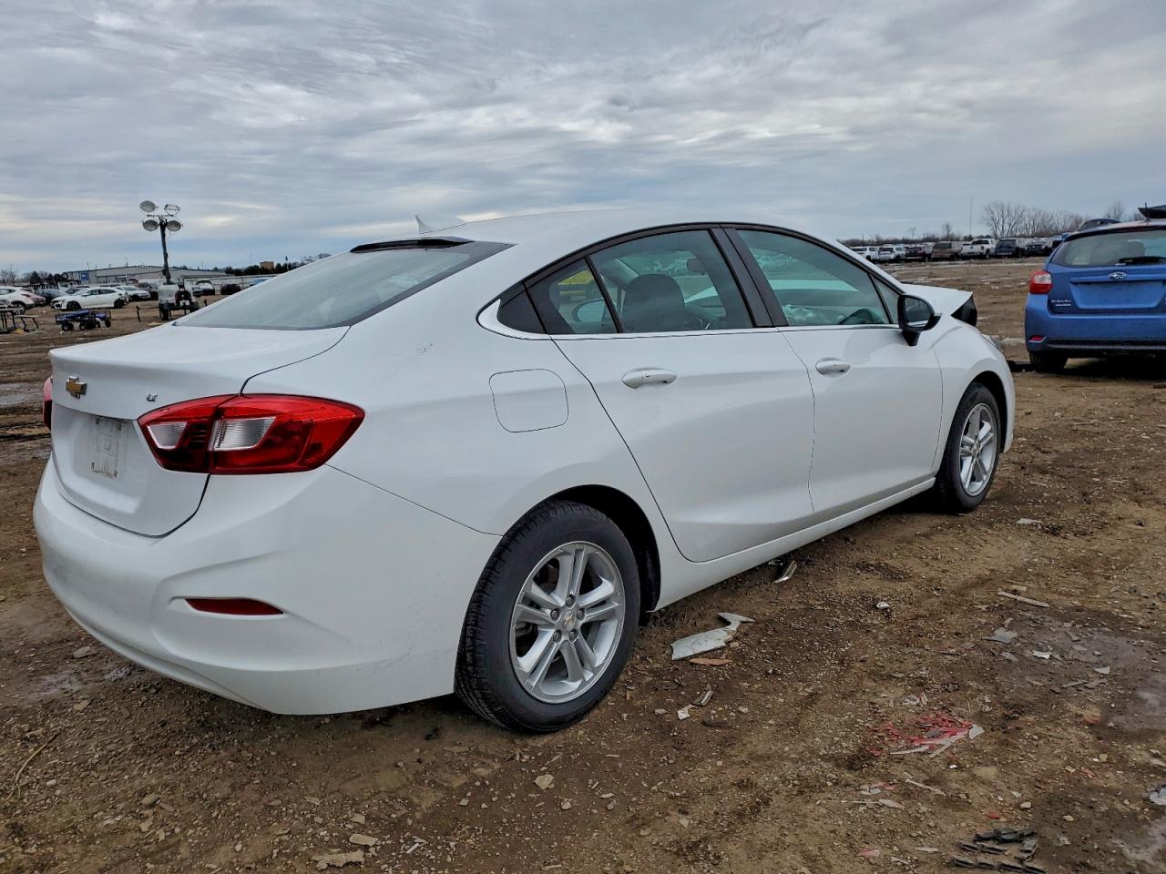 2017 CHEVROLET CRUZE LT photo 5