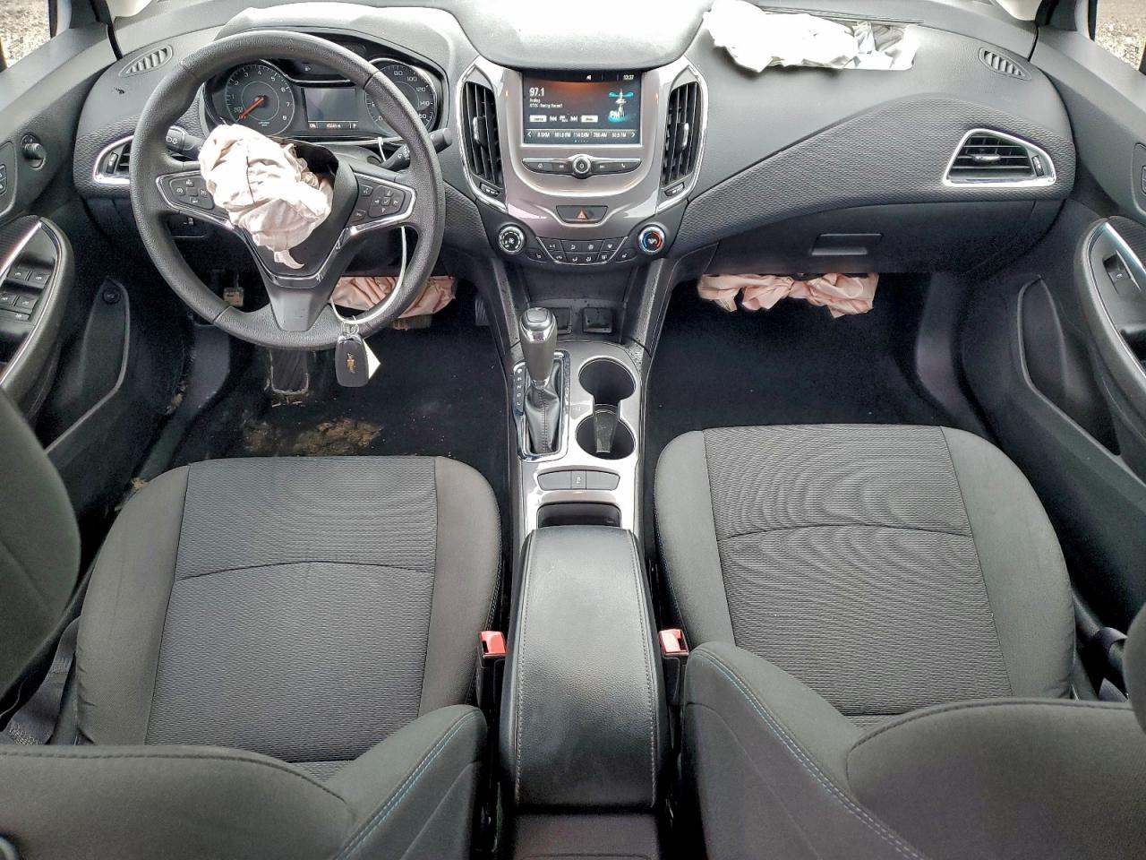 2017 CHEVROLET CRUZE LT photo 15