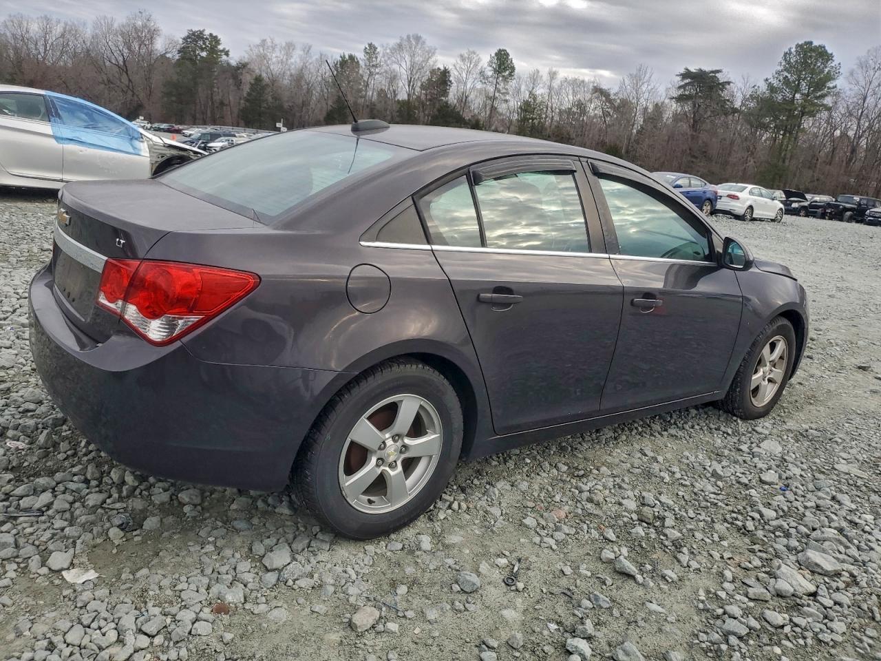 2015 CHEVROLET CRUZE LT photo 3