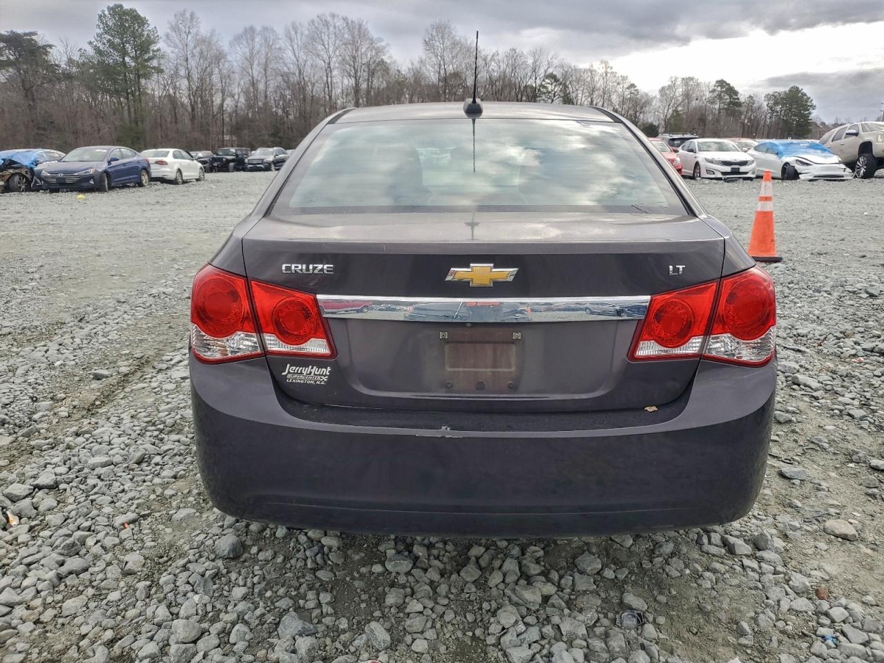 2015 CHEVROLET CRUZE LT photo 6