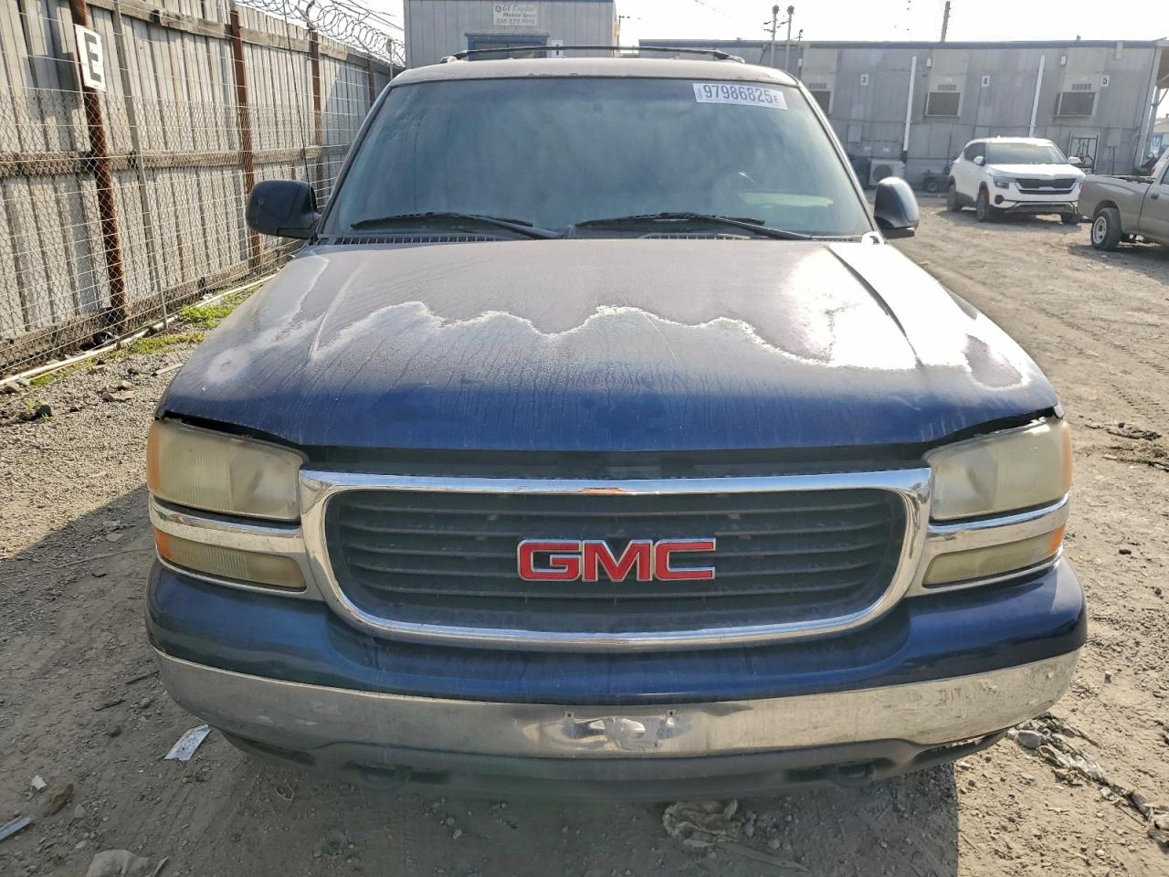 2002 GMC YUKON photo 5