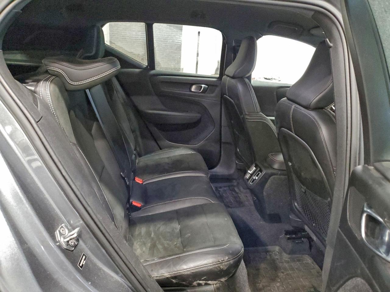 2019 VOLVO XC40 T5 R-DESIGN photo 11