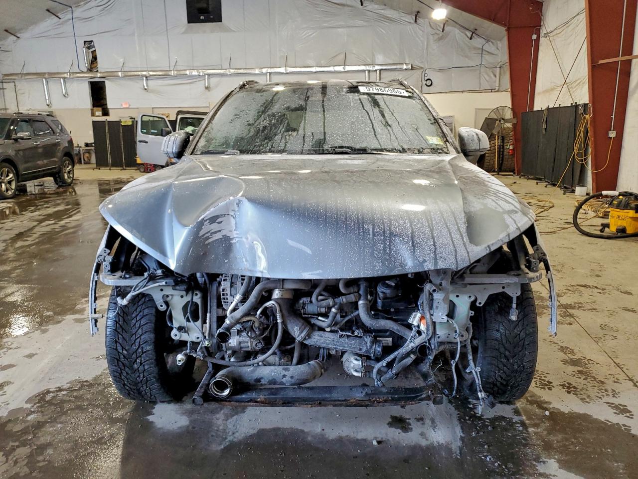 2019 VOLVO XC40 T5 R-DESIGN photo 5